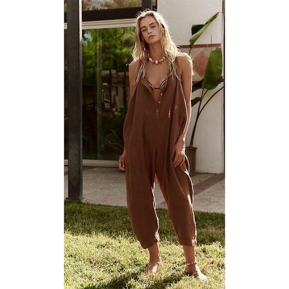 Free People Pants - FREE PEOPLE Free-Est - Coastal Cruisin' Jumpsuit sz medium $98 sold out!
